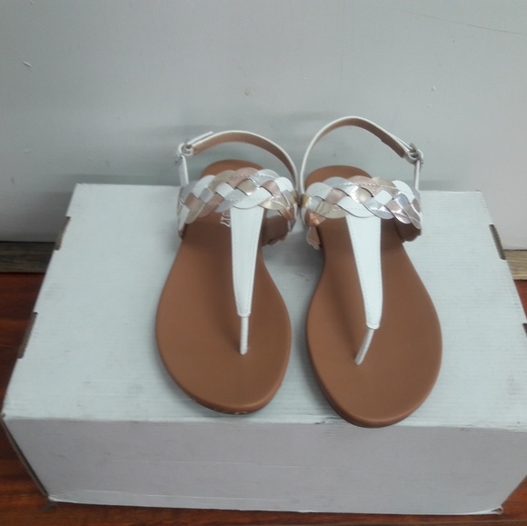 Sandals - Picture 3 of 3